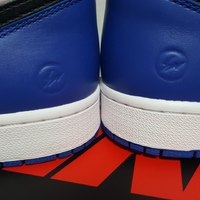 NIKE(ナイキ)の専用 2足セット FRAGMENT × NIKE AIR JORDAN1 メンズの靴/シューズ(スニーカー)の商品写真