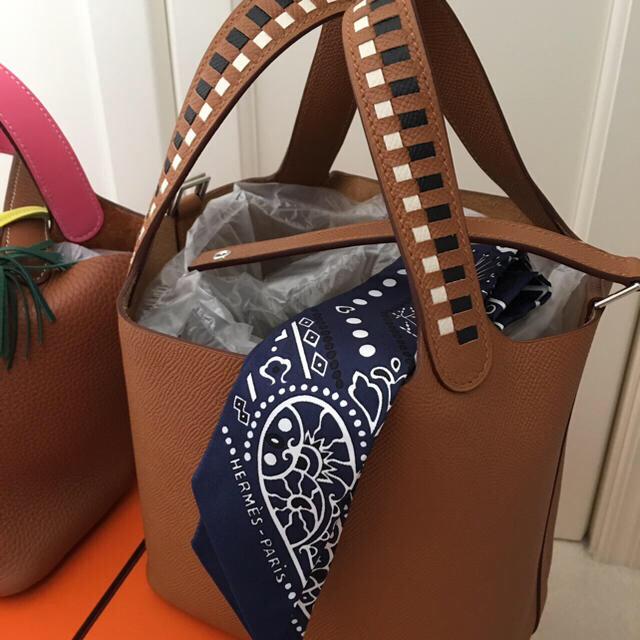 HERMES - 限定 エルメス ピコタン PM トレサージュ ゴールド HERMES - 限定 エルメス ピコタン PM トレサージュ ゴールド