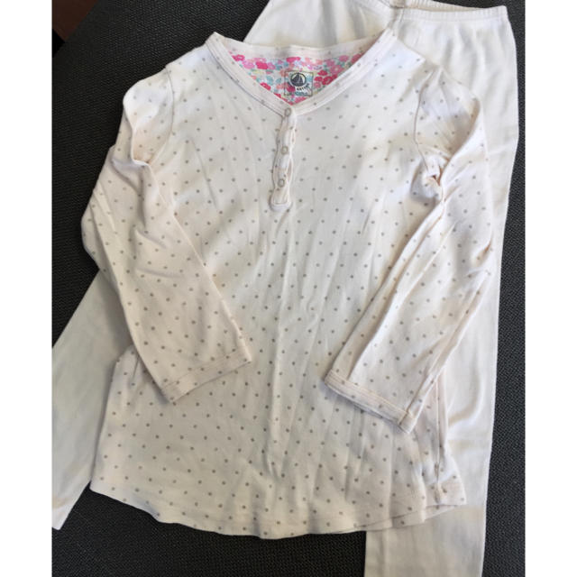 PETIT BATEAU(プチバトー)のPETIT BATEAU プチバトー パジャマ 5ans 108 110 キッズ/ベビー/マタニティのキッズ服女の子用(90cm~)(パジャマ)の商品写真