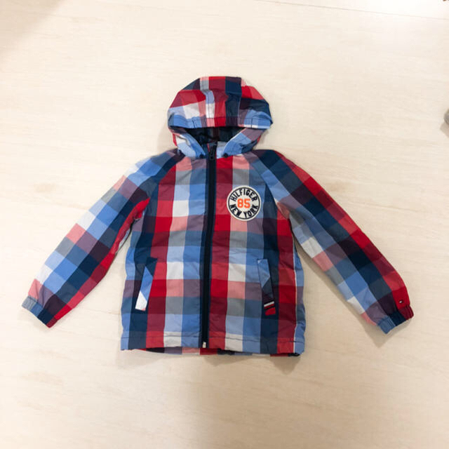 TOMMY HILFIGER(トミーヒルフィガー)の新品Tommy ジャケット キッズ/ベビー/マタニティのキッズ服男の子用(90cm~)(ジャケット/上着)の商品写真