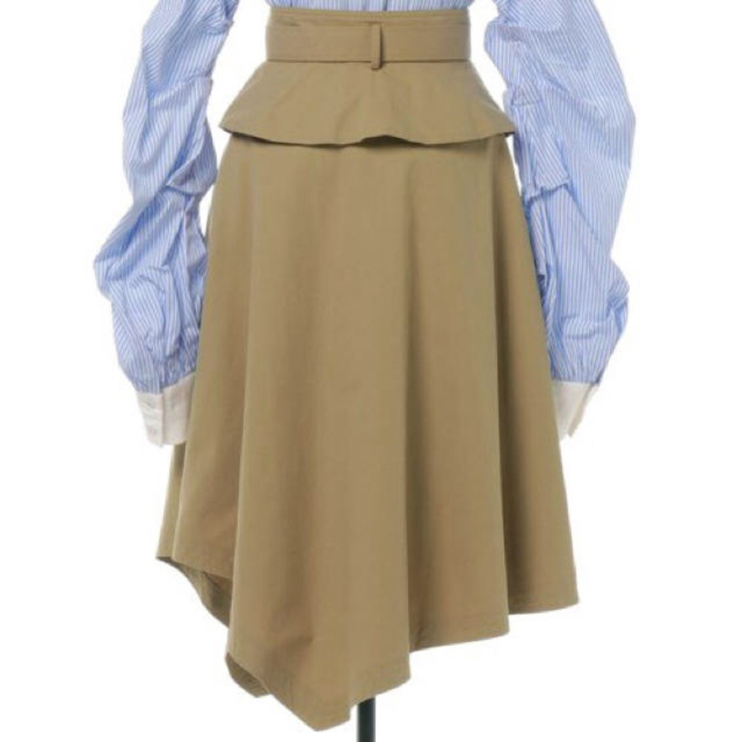 REDYAZEL(レディアゼル)のREDYAZEL オーバーベルト付きイレギュラーヘムフレアスカート　ネイビー　M レディースのスカート(ひざ丈スカート)の商品写真