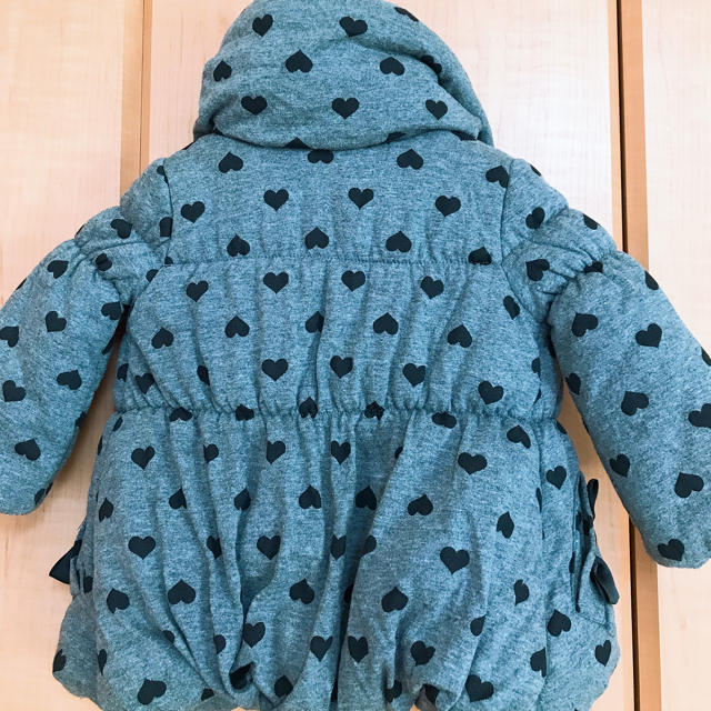 ほぼ新品。女の子用上着90センチ キッズ/ベビー/マタニティのキッズ服女の子用(90cm~)(ジャケット/上着)の商品写真