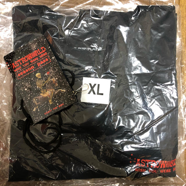 Supreme(シュプリーム)のXLサイズ ASTROWORLD SEASON PASS + T-SHIRT  メンズのトップス(Tシャツ/カットソー(半袖/袖なし))の商品写真