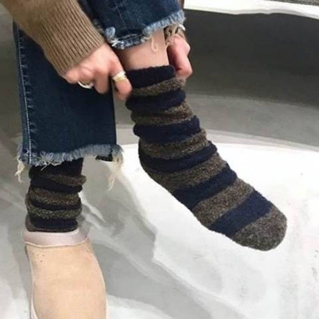 L'Appartement DEUXIEME CLASSE(アパルトモンドゥーズィエムクラス)の新品未使用 アパルトモン border sox ブラック ソックス レディースのレッグウェア(ソックス)の商品写真