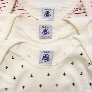 プチバトー(PETIT BATEAU)の新品未使用 プチバトー 長袖ボディ3枚組(肌着/下着)