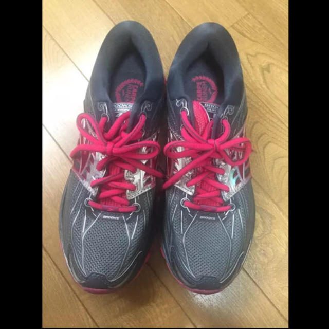 Brooks(ブルックス)のブルックス ランニングシューズ レディースの靴/シューズ(スニーカー)の商品写真