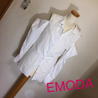エモダ(EMODA)の試着のみ エモダ オフショルダー 白シャツ フリー(シャツ/ブラウス(長袖/七分))