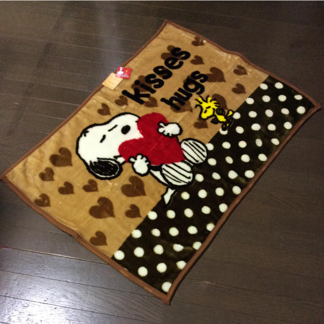 SNOOPY(スヌーピー)の新品 スヌーピー  ニューマイヤー クオーターケット(ひざ掛け)70x100㎝ キッズ/ベビー/マタニティの寝具/家具(毛布)の商品写真