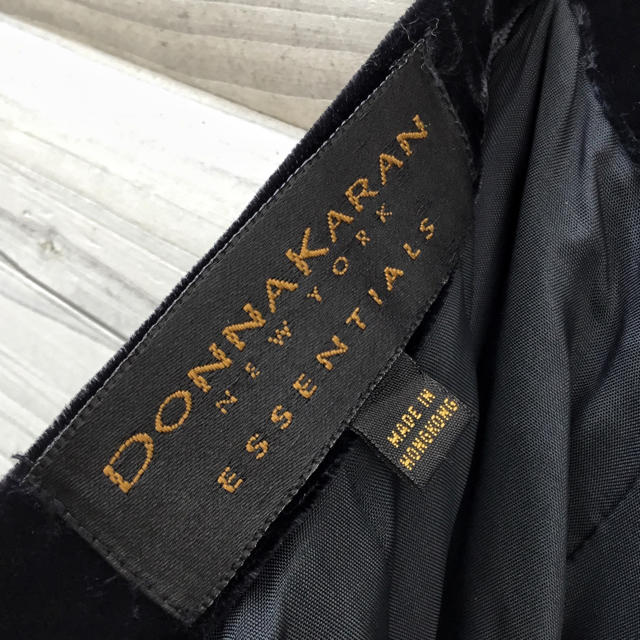 Donna Karan(ダナキャラン)のドナ カラン   ベルベット  ストレートパンツ レディースのパンツ(カジュアルパンツ)の商品写真