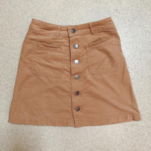 HONEYS(ハニーズ)のHoneys 前ボタン台形スカート レディースのスカート(ミニスカート)の商品写真