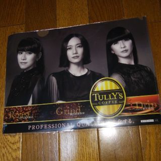 タリーズコーヒー(TULLY'S COFFEE)のperfumeクリアファイル(ミュージシャン)