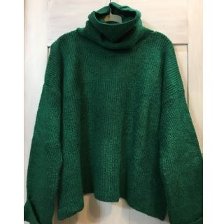 ザラ(ZARA)の【美品】Stradivarius ハイネックニット(ニット/セーター)