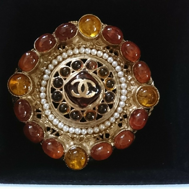 ベビーグッズも大集合 CHANEL - シャネル ブローチ 未使用 ブローチ