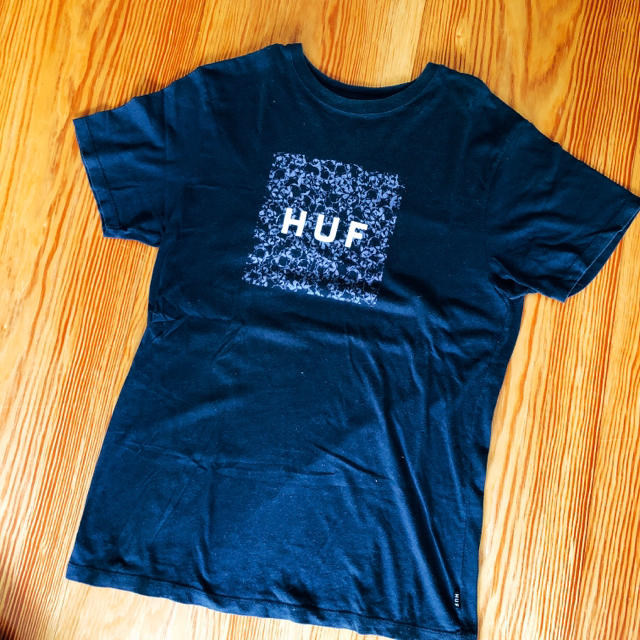 HUF(ハフ)のHUF Tシャツ Mサイズ メンズのトップス(Tシャツ/カットソー(半袖/袖なし))の商品写真