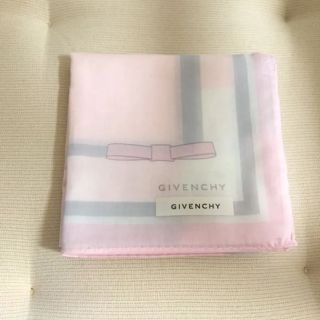 ジバンシィ(GIVENCHY)のGIVENCHY♡ハンカチ  新品未使用(ハンカチ)