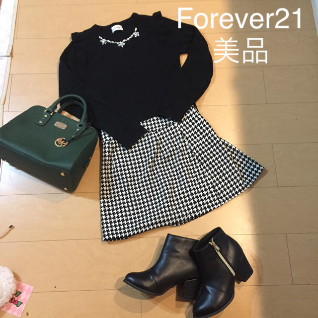 FOREVER 21(フォーエバートゥエンティーワン)のForever21 美品 千鳥 スカート タートルネック ニットコーデ レディースのスカート(ミニスカート)の商品写真