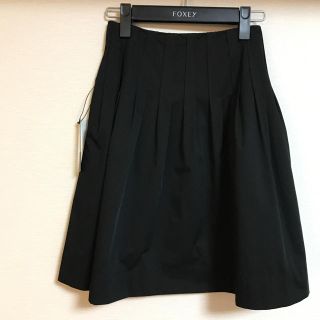 フォクシー(FOXEY)のFOXEY NEW YORK リトルタックスカート 38(ひざ丈スカート)