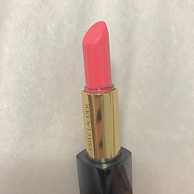 Estee Lauder(エスティローダー)のエスティーローダー  アンビシャスピンク💄 コスメ/美容のベースメイク/化粧品(口紅)の商品写真