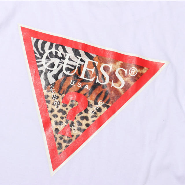 GUESS(ゲス)のアトモス×ゲス コラボＴシャツ ホワイト M 新品未使用 即日発送可能 メンズのトップス(Tシャツ/カットソー(半袖/袖なし))の商品写真