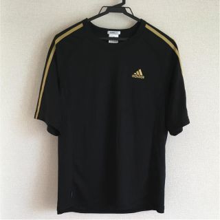 アディダス(adidas)のadidas Tシャツ(Tシャツ/カットソー(半袖/袖なし))