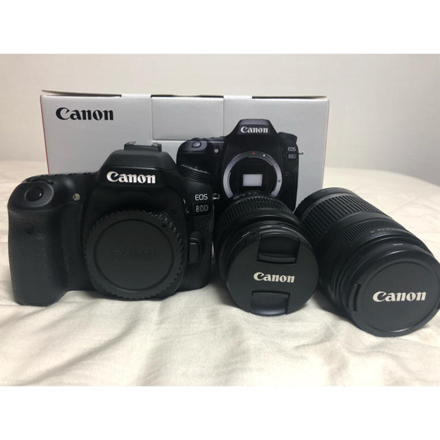 Canon(キヤノン)のデジタル一眼レフ canon EOS 80D本体＋ダブルレンズキット付 スマホ/家電/カメラのカメラ(デジタル一眼)の商品写真