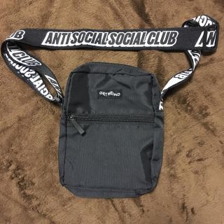 アンチ(ANTI)のanti social social club Black Side Bag(ショルダーバッグ)