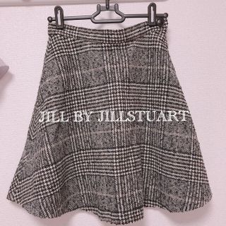 ジルバイジルスチュアート(JILL by JILLSTUART)のチェックフレアスカート(ひざ丈スカート)