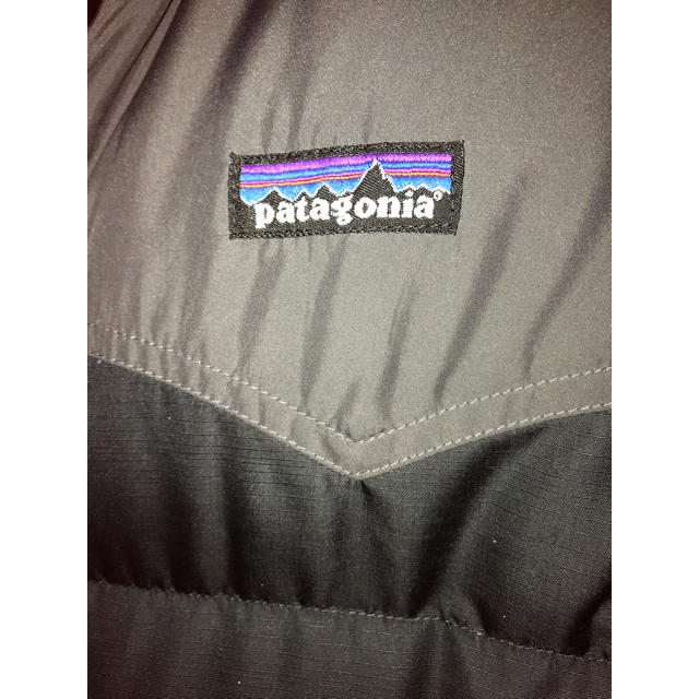 patagonia(パタゴニア)のサカナ様専用 Patagonia ダウンベスト スリングショットXL +おまけ メンズのジャケット/アウター(ダウンベスト)の商品写真