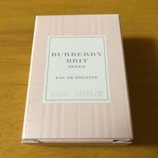 バーバリー(BURBERRY)のバーバリー☆新品未使用☆ブリット シアー ミニ 4.5ml(香水(女性用))