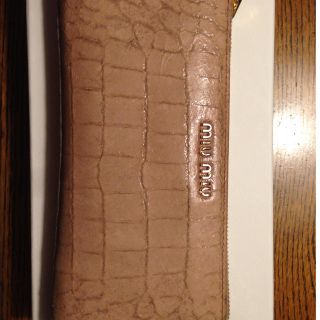 ミュウミュウ(MIU MIU)のmiumiu財布(財布)