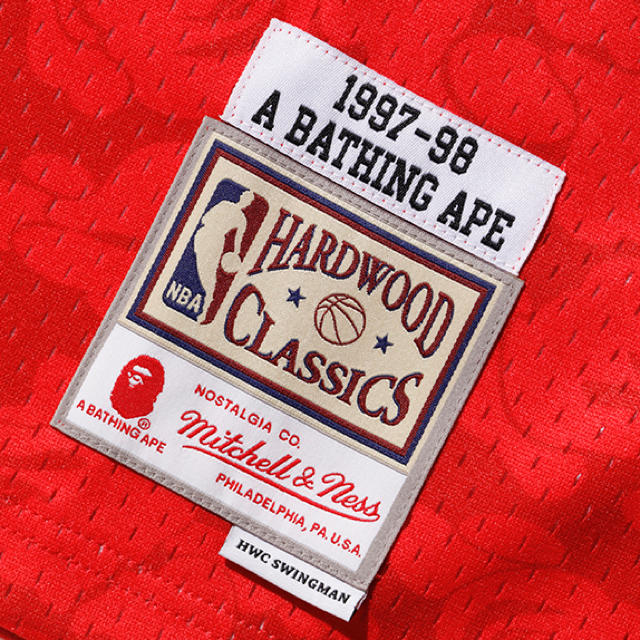 A BATHING APE - 激レア L Mitchell&Ness × BAPE BULLS A BATHING APE - 激レア L Mitchell&Ness × BAPE BULLS