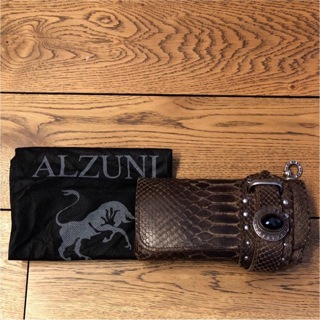 ALZUNI 財布