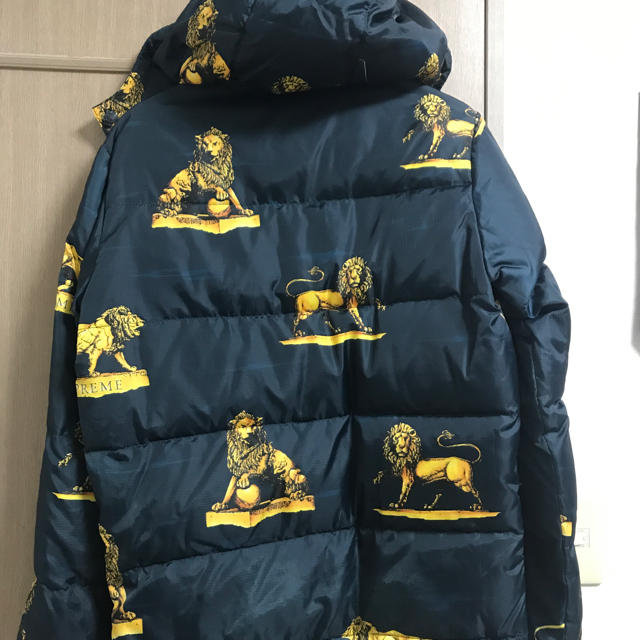 supreme lion jacket