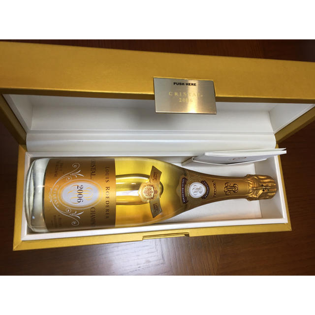 ルイ・ロデレール クリスタル2006 [ボックス付] 食品/飲料/酒の酒(シャンパン/スパークリングワイン)の商品写真