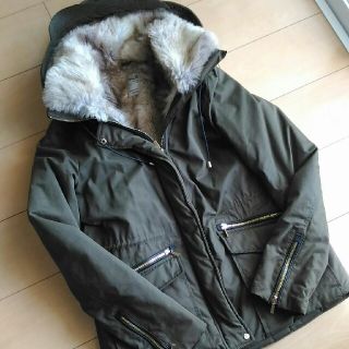 ザラ(ZARA)のZARA　フェイクファー付き　モッズコート　カーキ(毛皮/ファーコート)