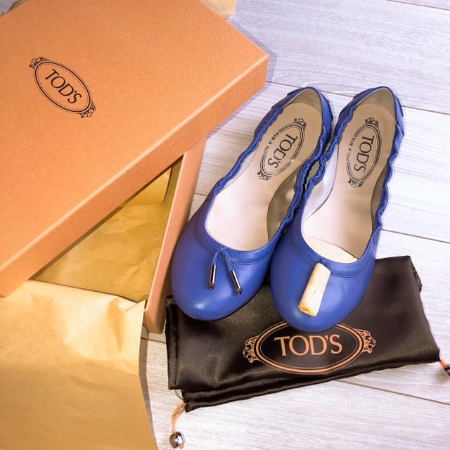 TOD'S(トッズ)のTOD'S トッズ バレリーナ 38.5 新品未使用 レディースの靴/シューズ(バレエシューズ)の商品写真