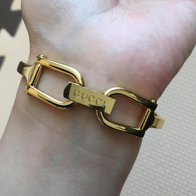 Gucci(グッチ)のGUCCI☆1500L ゴールド✖️ブラック レディースのファッション小物(腕時計)の商品写真