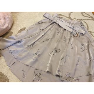 ジルバイジルスチュアート(JILL by JILLSTUART)のJILL by JILLSTUART 花柄ミモレ丈スカート S(ひざ丈スカート)