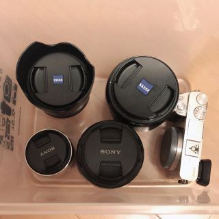 ソニー(SONY)のSonya6000セット(50f1.5,85f1.8,25f2,18f2.8)(レンズ(単焦点))