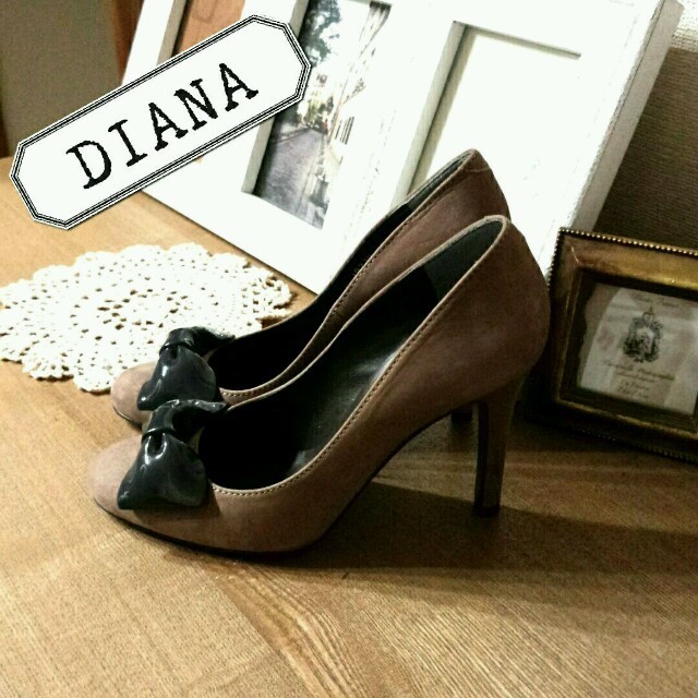 DIANA(ダイアナ)の極美品*フロントリボンスエードパンプス レディースの靴/シューズ(ハイヒール/パンプス)の商品写真