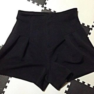 ジーナシス(JEANASIS)のリップルタックショートパンツ(ショートパンツ)