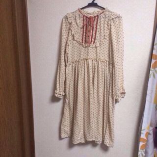 ダブルクローゼット(w closet)のw closet✳︎花柄ワンピース(ひざ丈ワンピース)