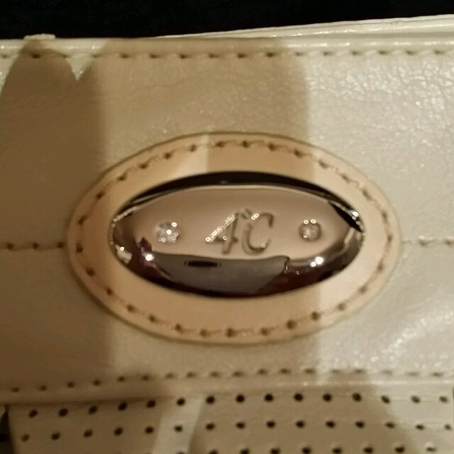 4℃(ヨンドシー)のうぃっちさま専用 レディースのバッグ(ハンドバッグ)の商品写真