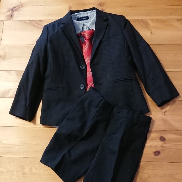 COMME CA ISM(コムサイズム)のコムサイズム スーツ 110センチ  キッズ/ベビー/マタニティのキッズ服男の子用(90cm~)(ドレス/フォーマル)の商品写真