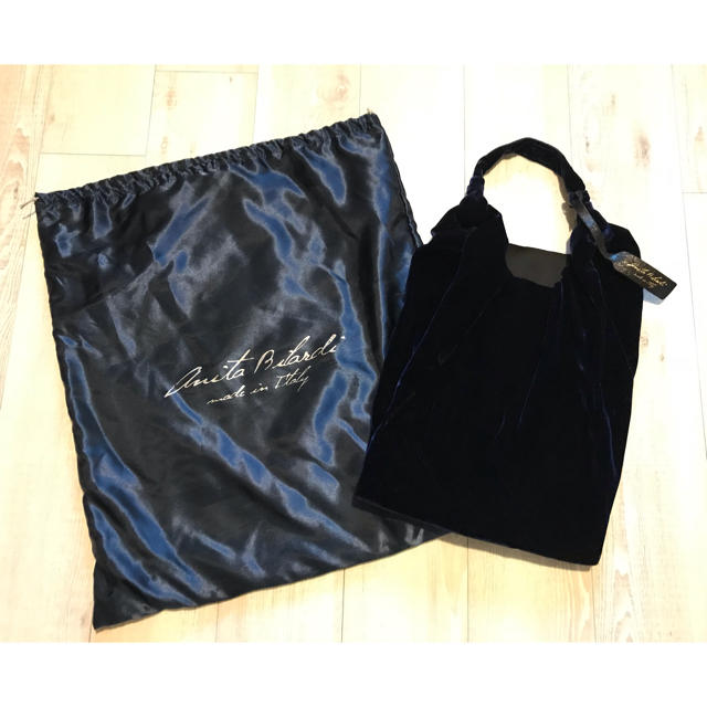 Edition(エディション)のanita bilardi アニタ ビラルディ ベロアショルダーバッグ レディースのバッグ(ショルダーバッグ)の商品写真