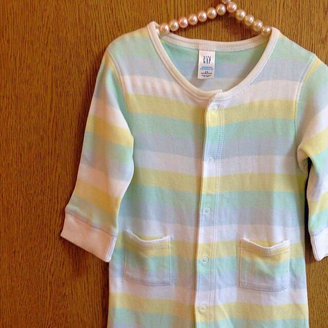 babyGAP(ベビーギャップ)の【SALE】 ベビーギャップロンパ キッズ/ベビー/マタニティのベビー服(~85cm)(ロンパース)の商品写真