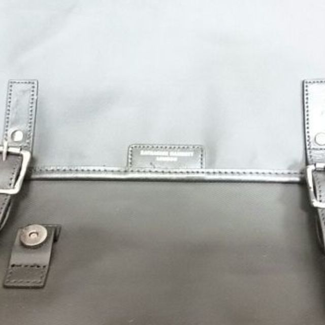 KATHARINE HAMNETT(キャサリンハムネット)のキャサリンハムネットのショルダーバッグ メンズのバッグ(ショルダーバッグ)の商品写真