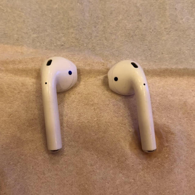 Apple(アップル)のair pods   スマホ/家電/カメラのオーディオ機器(ヘッドフォン/イヤフォン)の商品写真