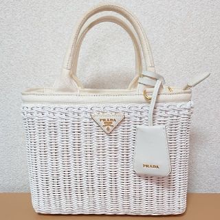 プラダ(PRADA)のPRADAウィッカーハンドバック⭐(かごバッグ/ストローバッグ)