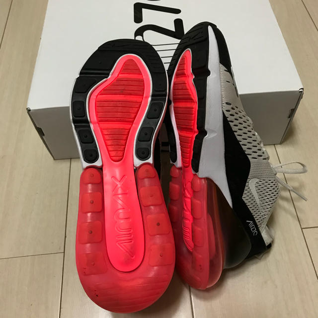 NIKE AIR MAX270 26.5cm